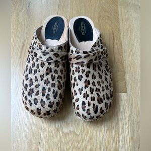 Swedish Hasbeens”Husband clogs” In Leopard Print Calf hair
